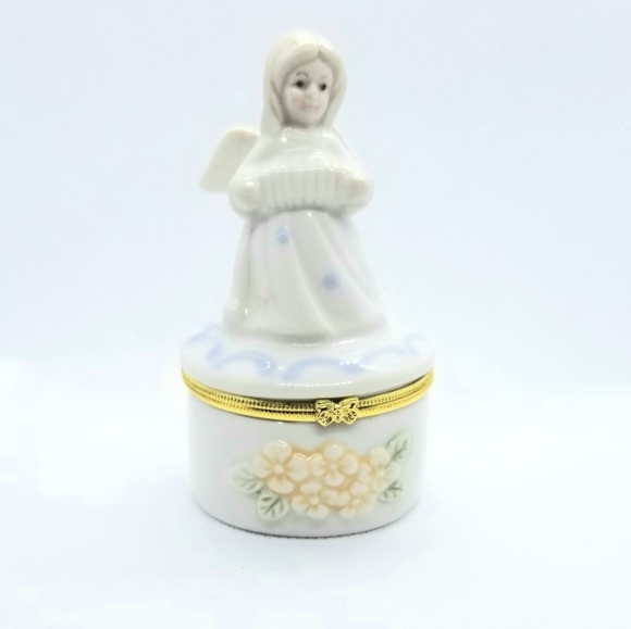 Vintage Angel Trinket Box - Picture 2 of 7